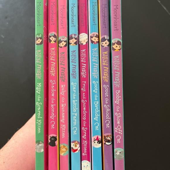 Kitty’s Magic Book Series 1-8 - Picture 2 of 2